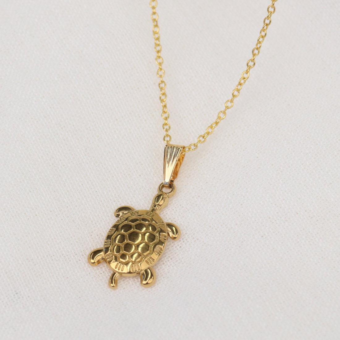 Gili | Turtle 18K Gold Plated or Stainless Steel Pendant Chain