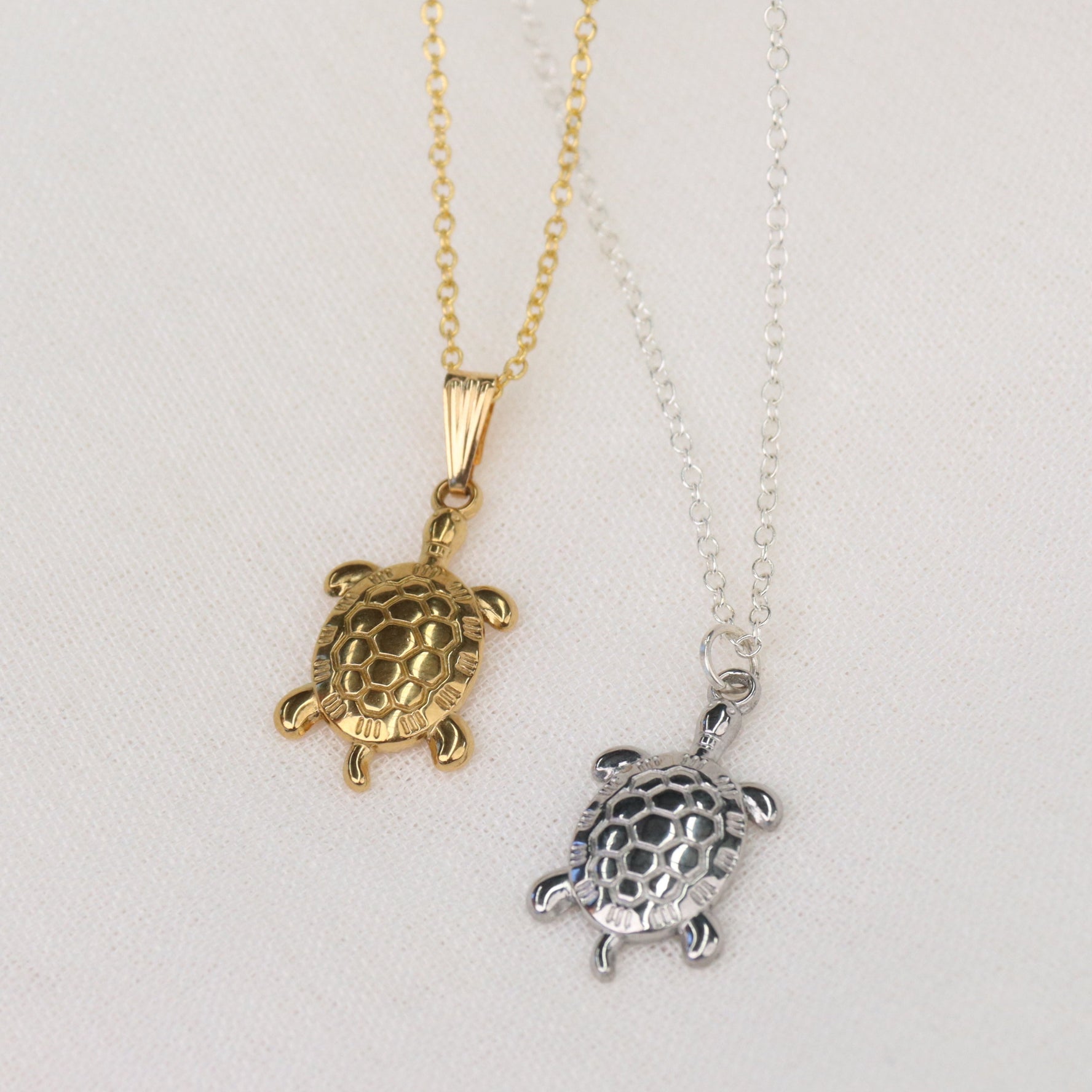 Gili | Turtle 18K Gold Plated or Stainless Steel Pendant Chain