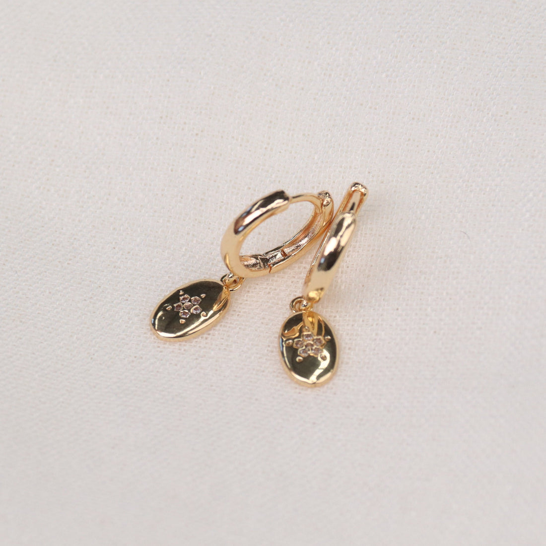 Kath | 18k Gold Plated Huggie Earrings