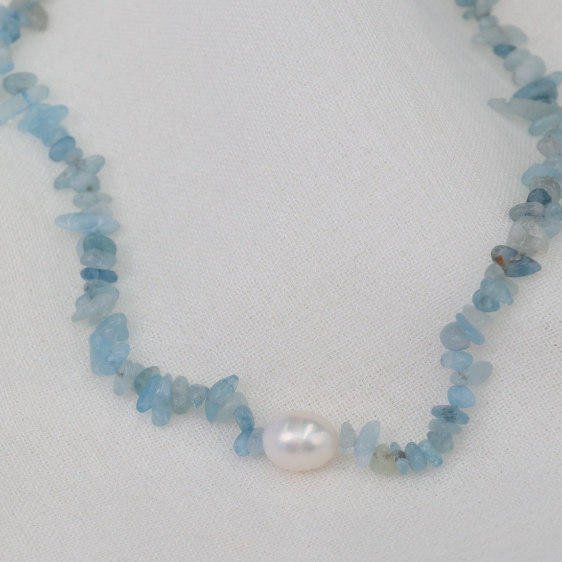 Mindoro | Blue Stone Chip with Freshwater Pearl Choker
