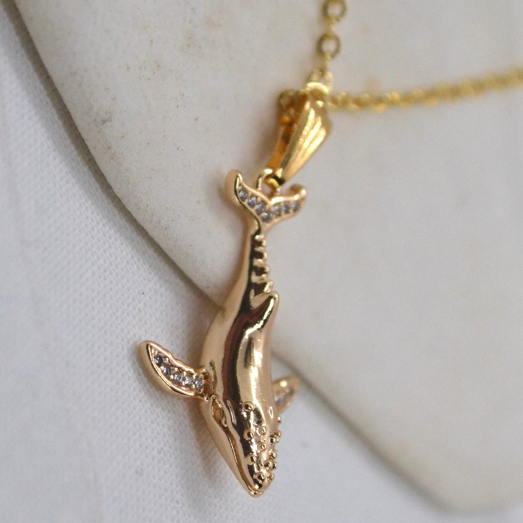 Willy | Whale Pendant Necklace - Boheme Life Collection